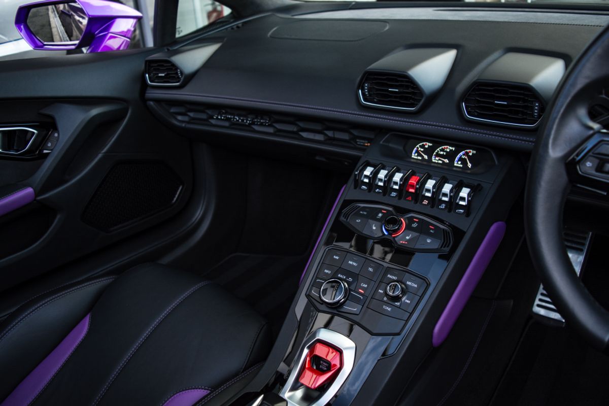 LAMBORGHINI HURACAN CONVERTIBLE 5.2 LP 610-4 SPYDER 2DR SEMI AUTOMATIC