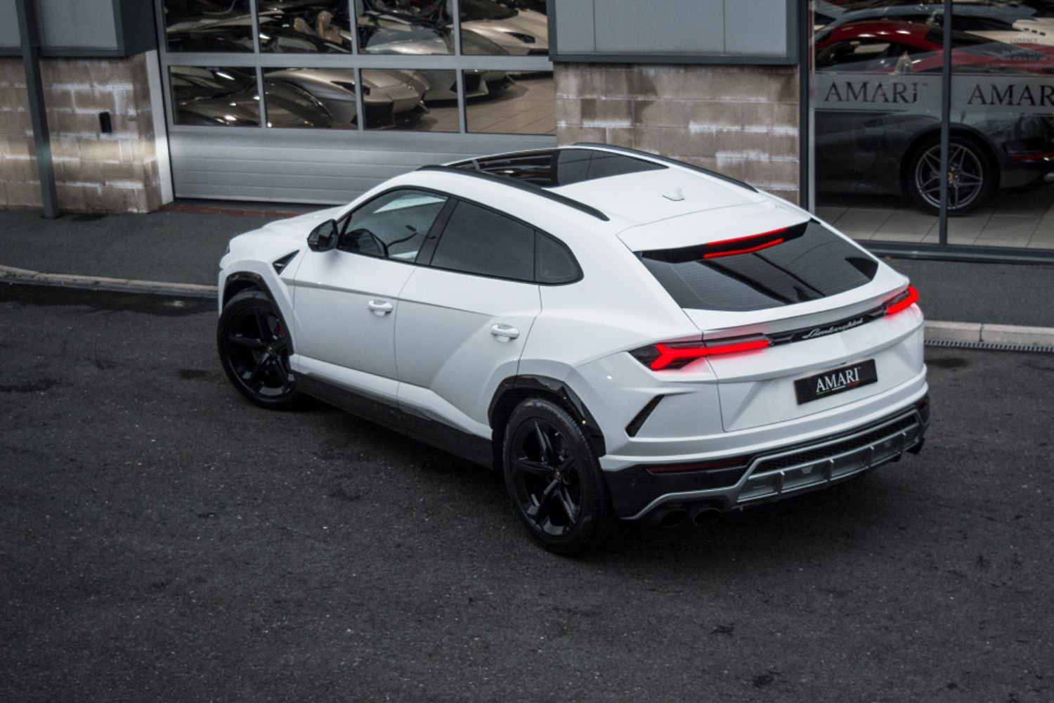 LAMBORGHINI URUS ESTATE 4.0 V8 5DR AUTOMATIC