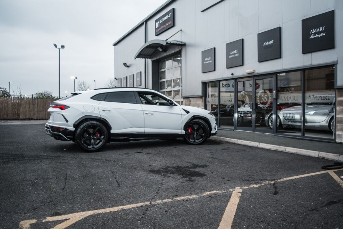 LAMBORGHINI URUS ESTATE 4.0 V8 5DR AUTOMATIC