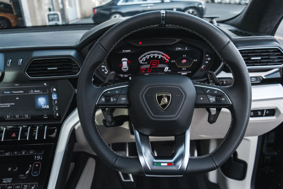 LAMBORGHINI URUS ESTATE 4.0 V8 5DR AUTOMATIC
