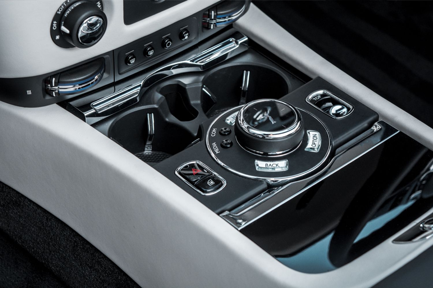 ROLLS-ROYCE DAWN CONVERTIBLE 6.6 V12 2DR AUTOMATIC