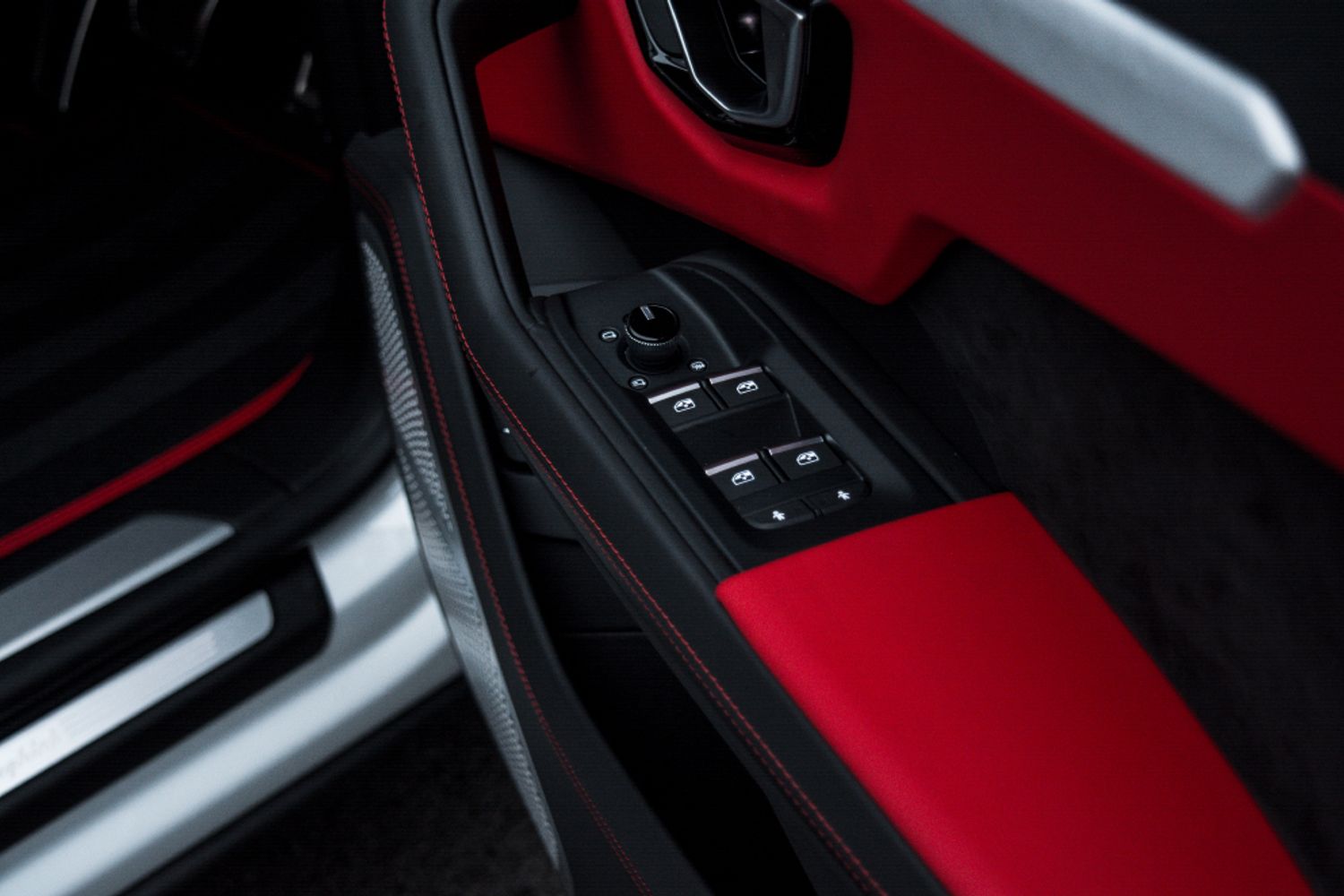 LAMBORGHINI URUS ESTATE 4.0 V8 5DR AUTOMATIC