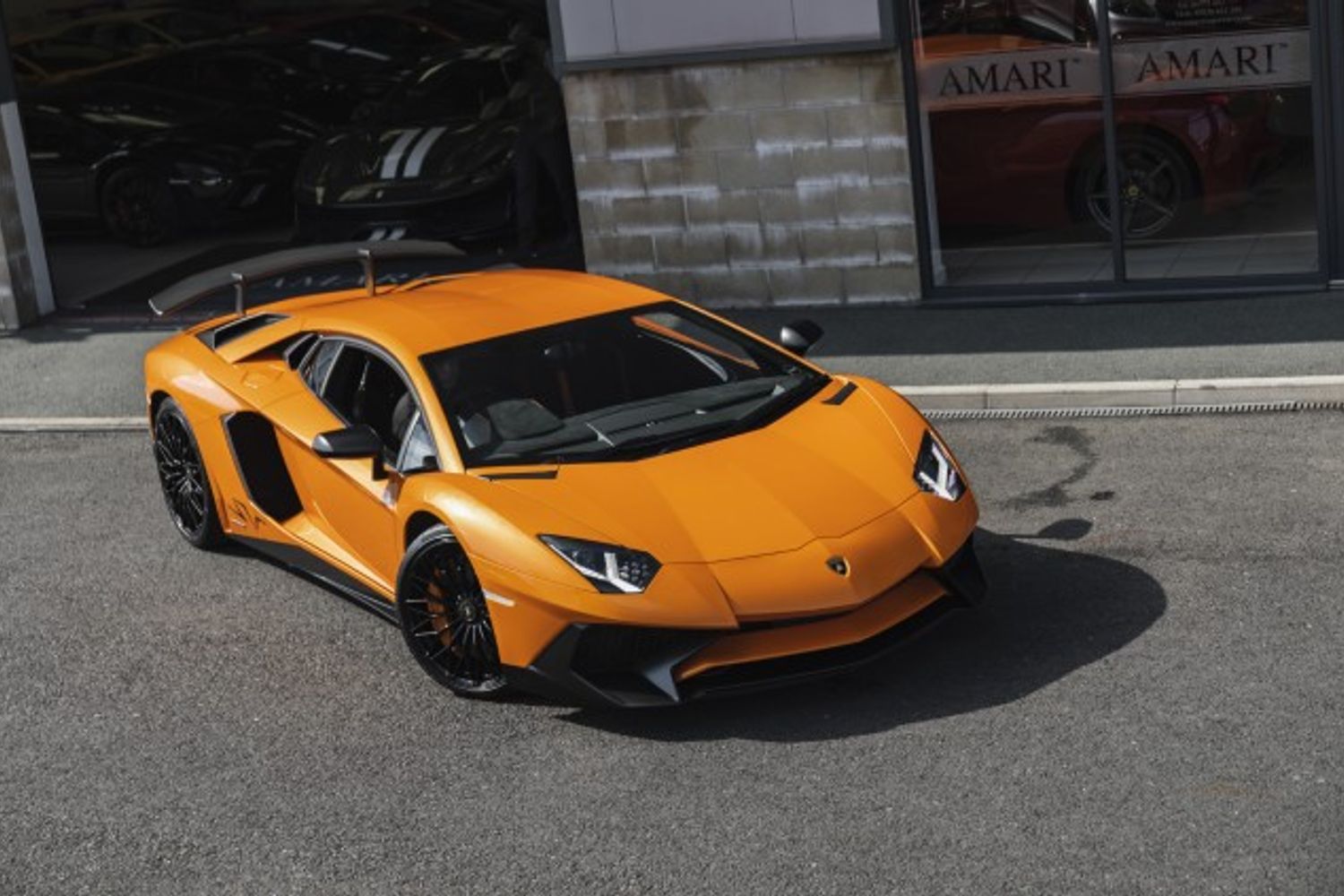 LAMBORGHINI AVENTADOR COUPE 6.5 LP 750-4 SUPERVELOCE 2DR SEMI AUTOMATIC