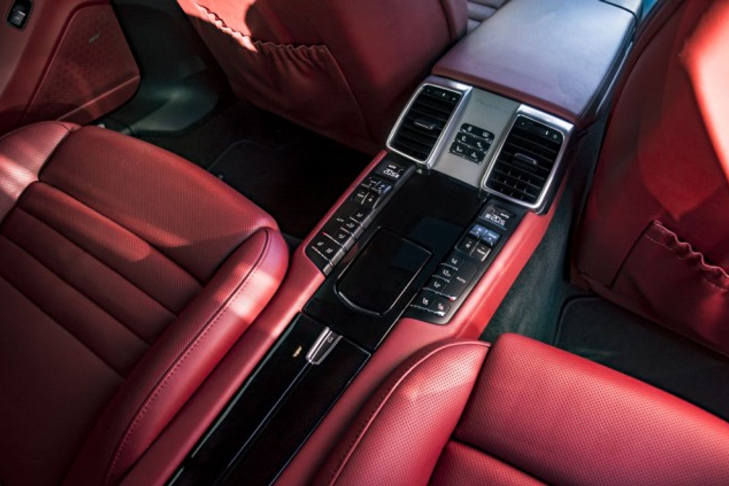 PORSCHE PANAMERA HYBRID ELECTRIC HATCHBACK 3.0 S E-HYBRID TIPTRONIC 5DR AUTOMATIC
