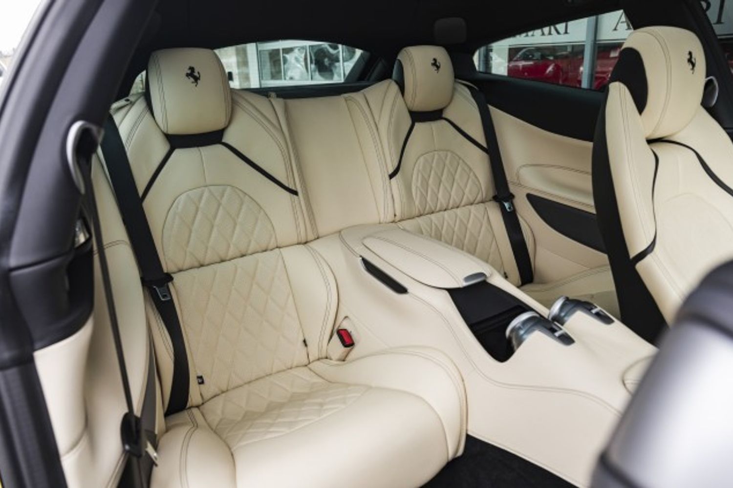 FERRARI GTC4 LUSSO T HATCHBACK 3.9 V8 3DR