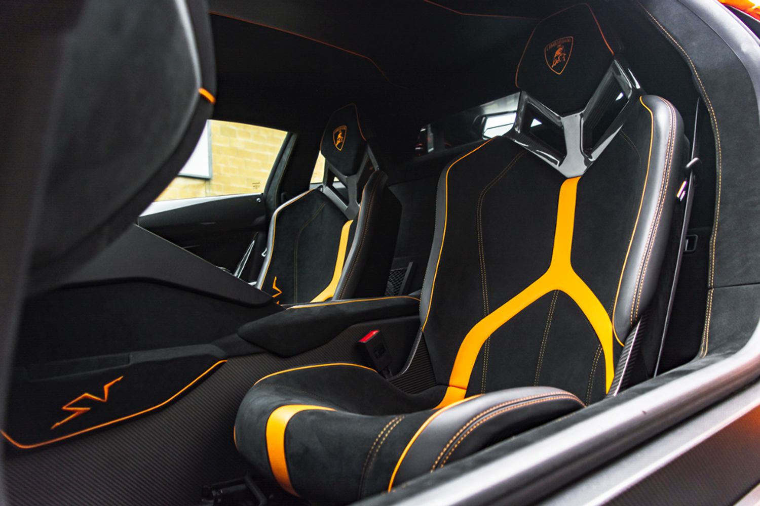 LAMBORGHINI AVENTADOR COUPE 6.5 LP 750-4 SUPERVELOCE 2DR SEMI AUTOMATIC