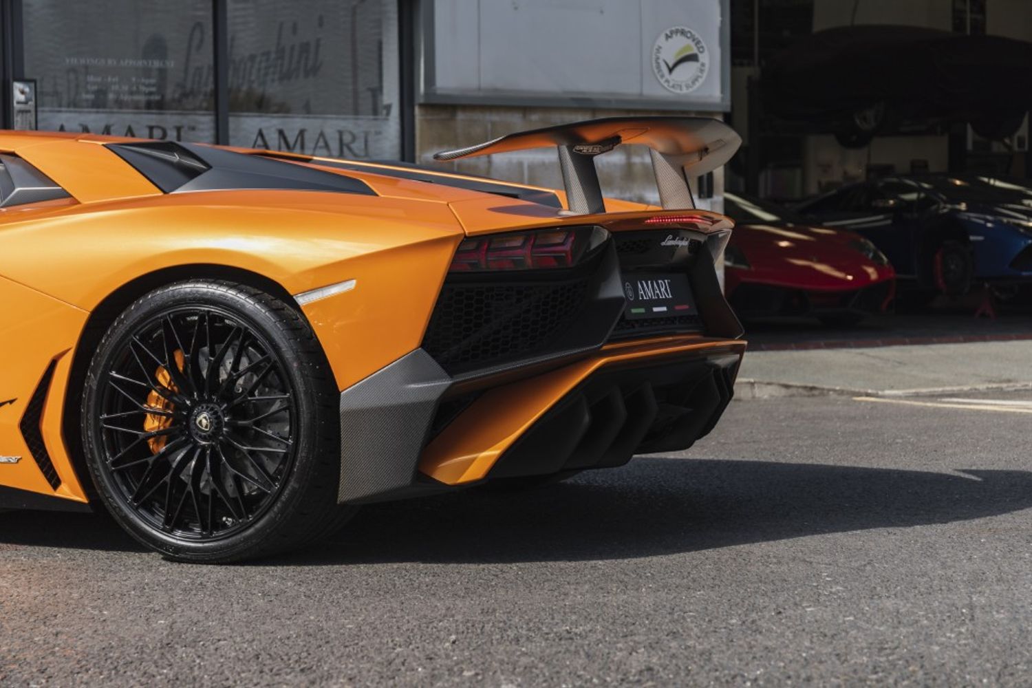 LAMBORGHINI AVENTADOR COUPE 6.5 LP 750-4 SUPERVELOCE 2DR SEMI AUTOMATIC