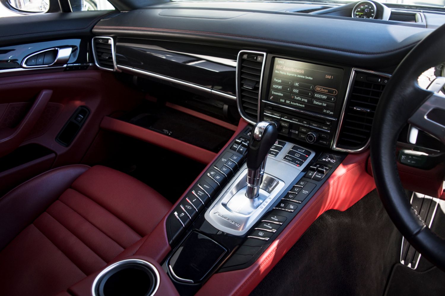 PORSCHE PANAMERA HYBRID ELECTRIC HATCHBACK 3.0 S E-HYBRID TIPTRONIC 5DR AUTOMATIC