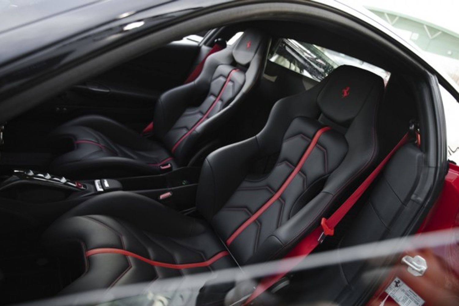 FERRARI 488 COUPE 3.9 GTB 2DR SEMI AUTOMATIC