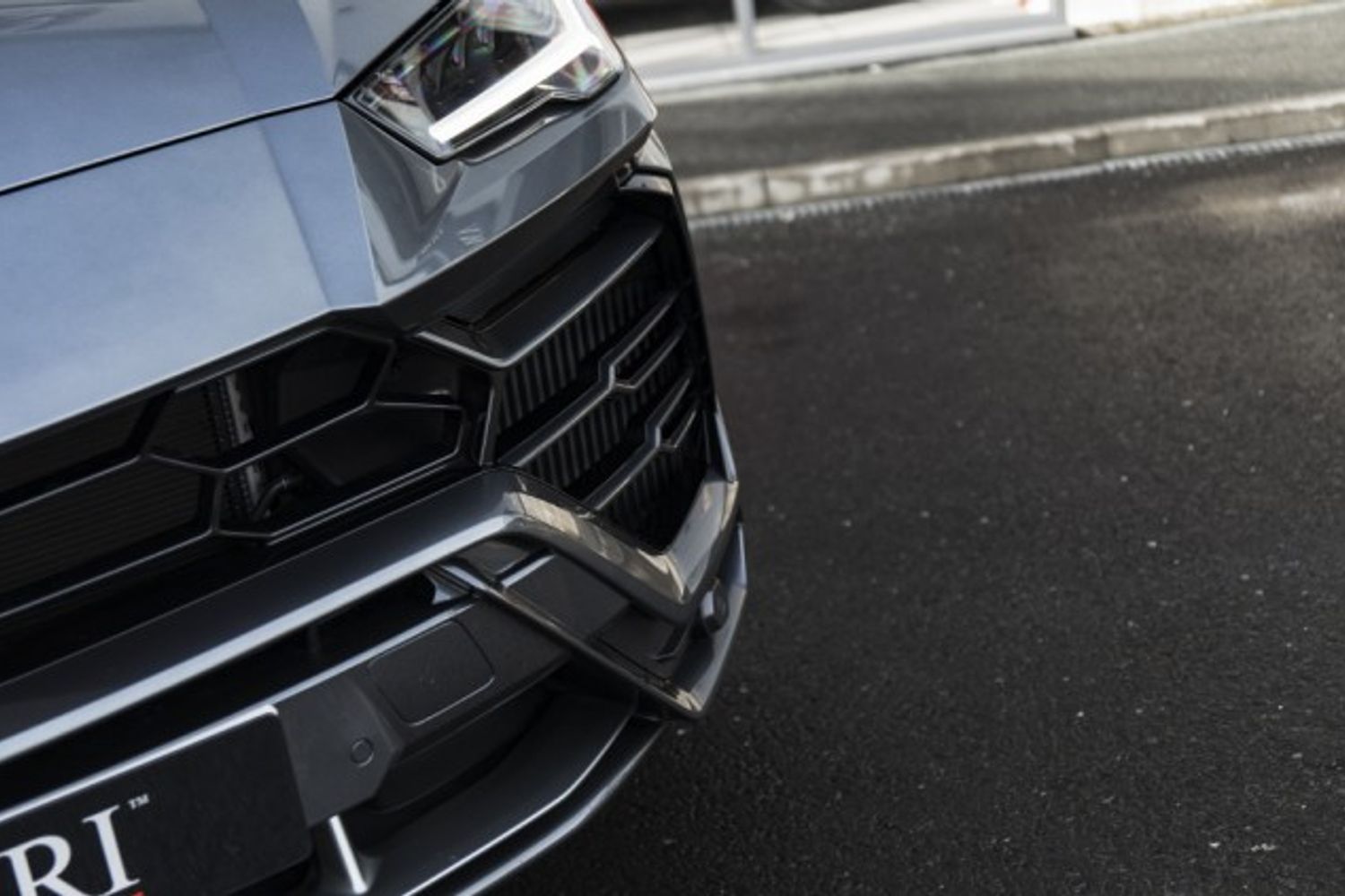 LAMBORGHINI URUS ESTATE 4.0 V8 5DR AUTOMATIC