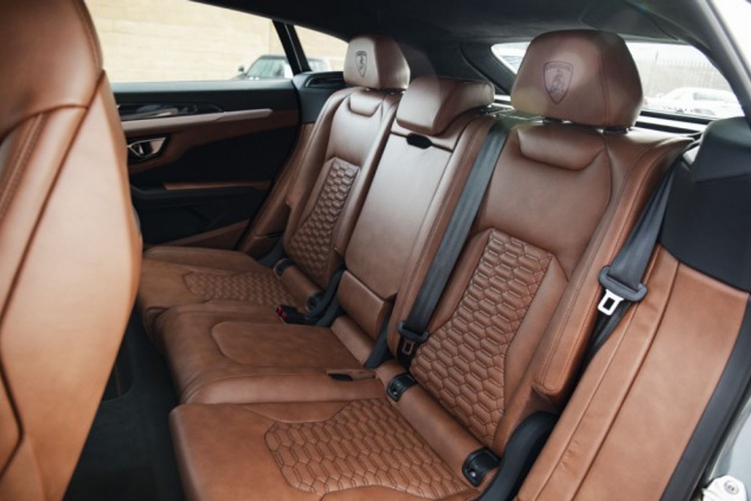 LAMBORGHINI URUS ESTATE 4.0 V8 5DR AUTOMATIC