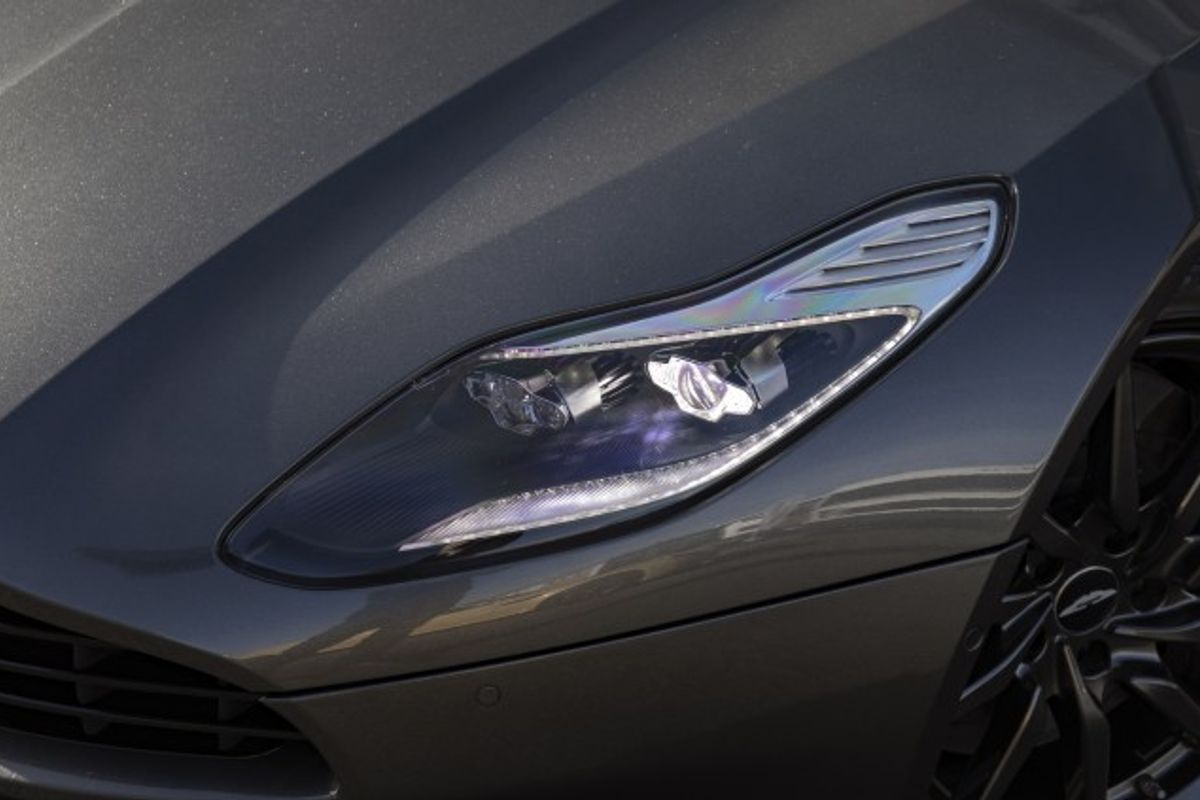ASTON MARTIN DB11 COUPE 5.2 V12 2DR AUTOMATIC