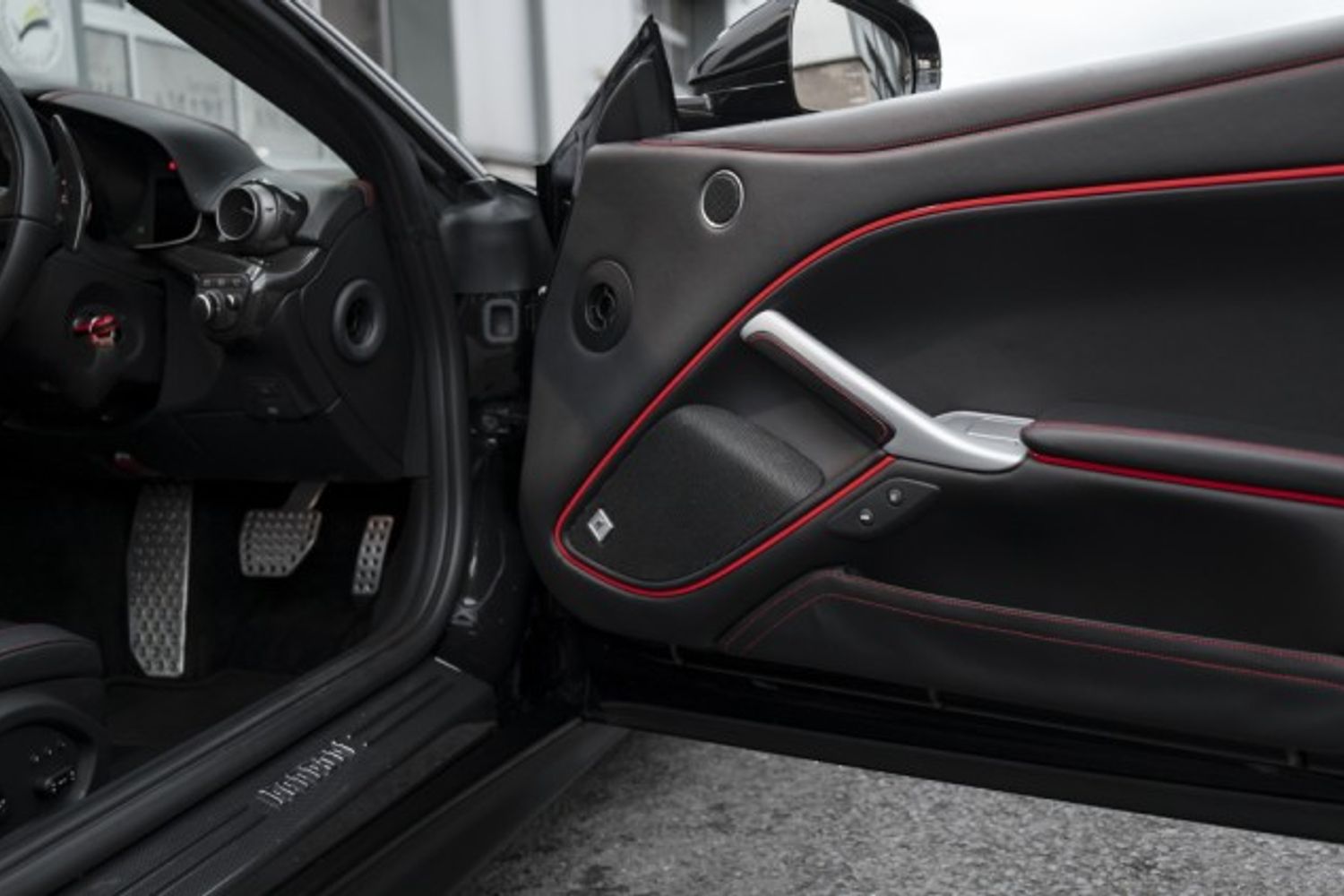FERRARI F12 BERLINETTA COUPE 6.3 AB 2DR SEMI AUTOMATIC