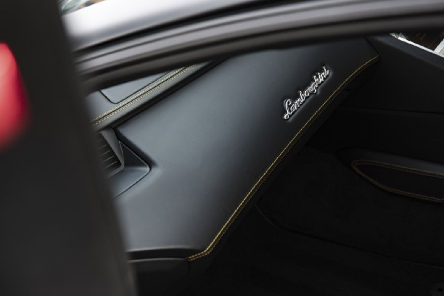LAMBORGHINI AVENTADOR COUPE 6.5 V12 2DR SEMI AUTOMATIC