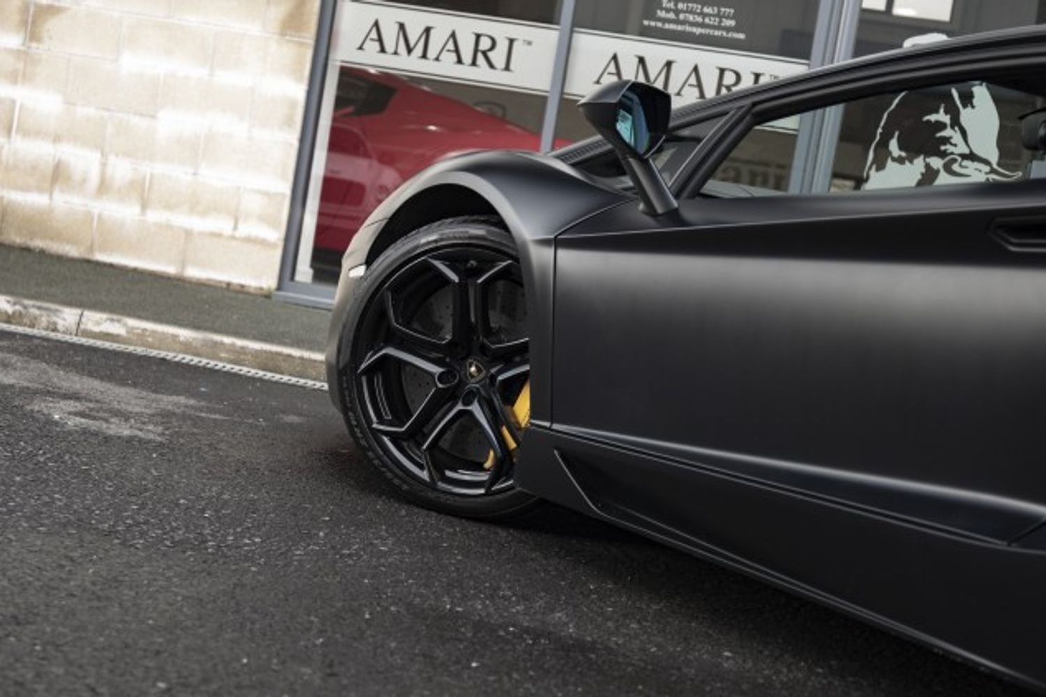 LAMBORGHINI AVENTADOR COUPE 6.5 V12 2DR SEMI AUTOMATIC