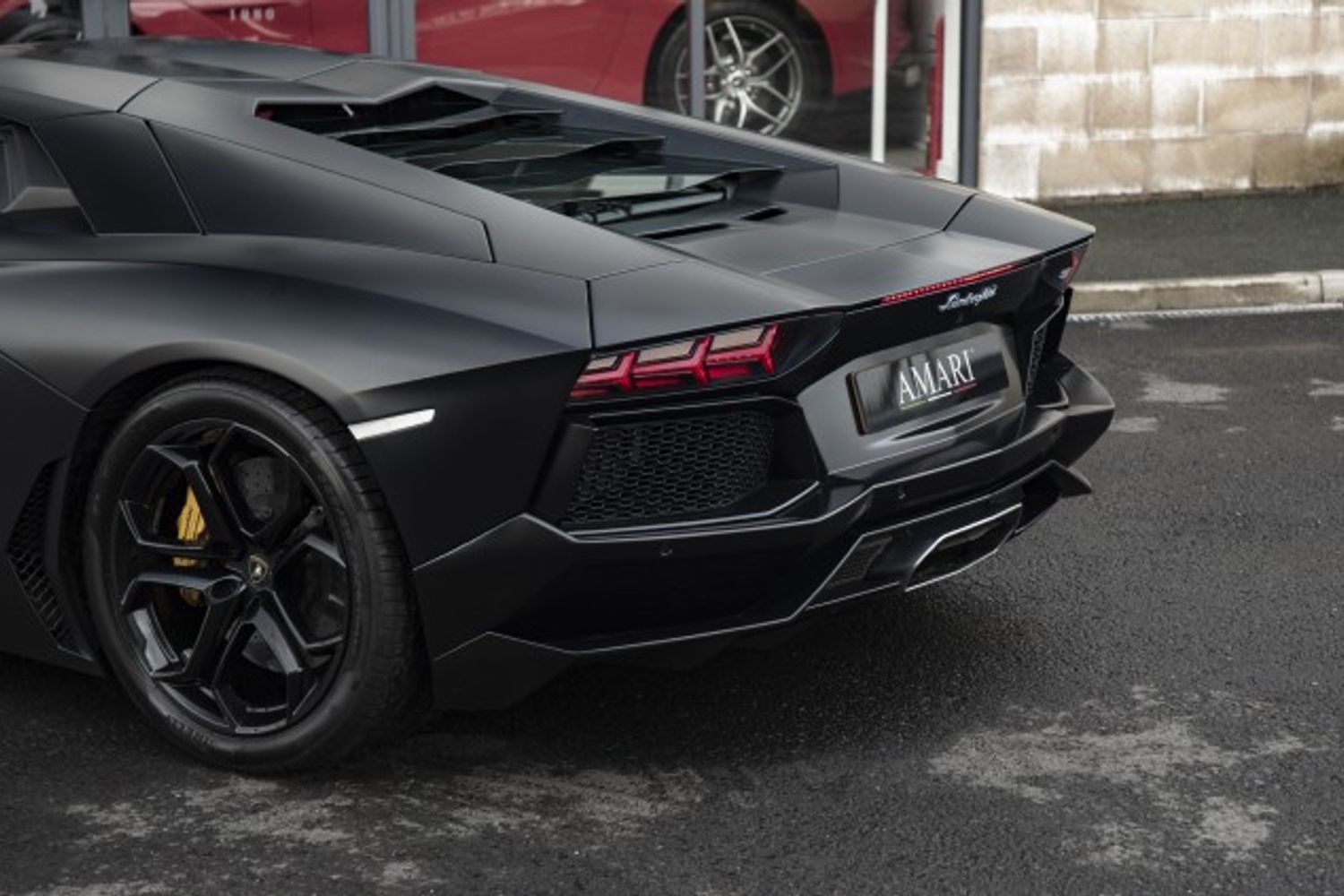 LAMBORGHINI AVENTADOR COUPE 6.5 V12 2DR SEMI AUTOMATIC