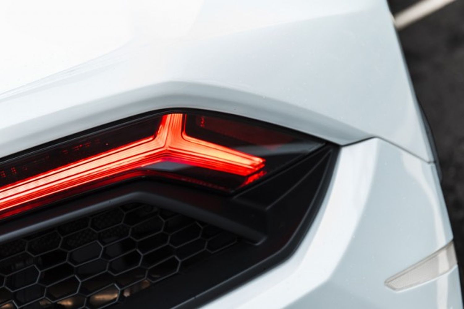LAMBORGHINI HURACAN COUPE 5.2 LP 640-4 PERFORMANTE 2DR SEMI AUTOMATIC