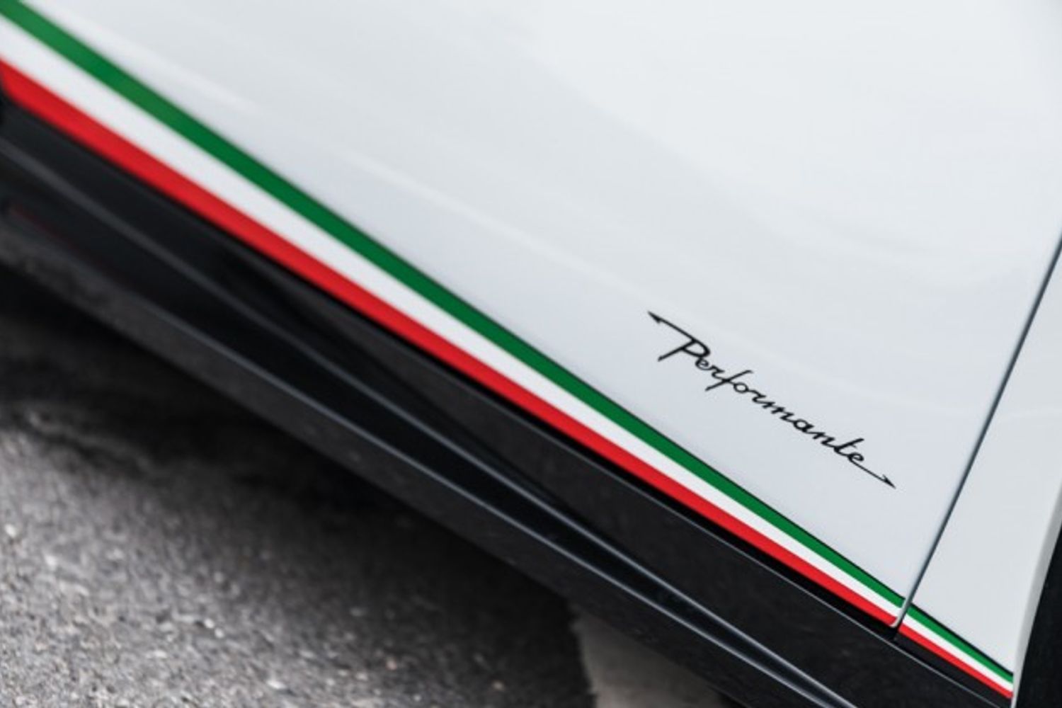 LAMBORGHINI HURACAN COUPE 5.2 LP 640-4 PERFORMANTE 2DR SEMI AUTOMATIC