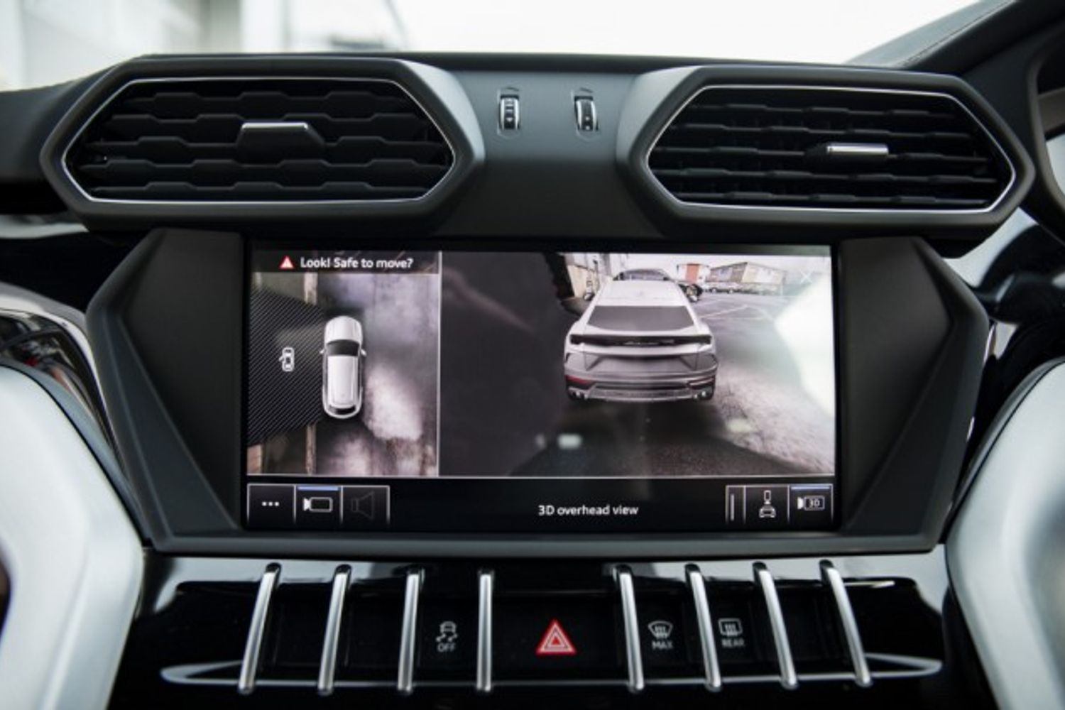 LAMBORGHINI URUS ESTATE 4.0 V8 5DR AUTOMATIC