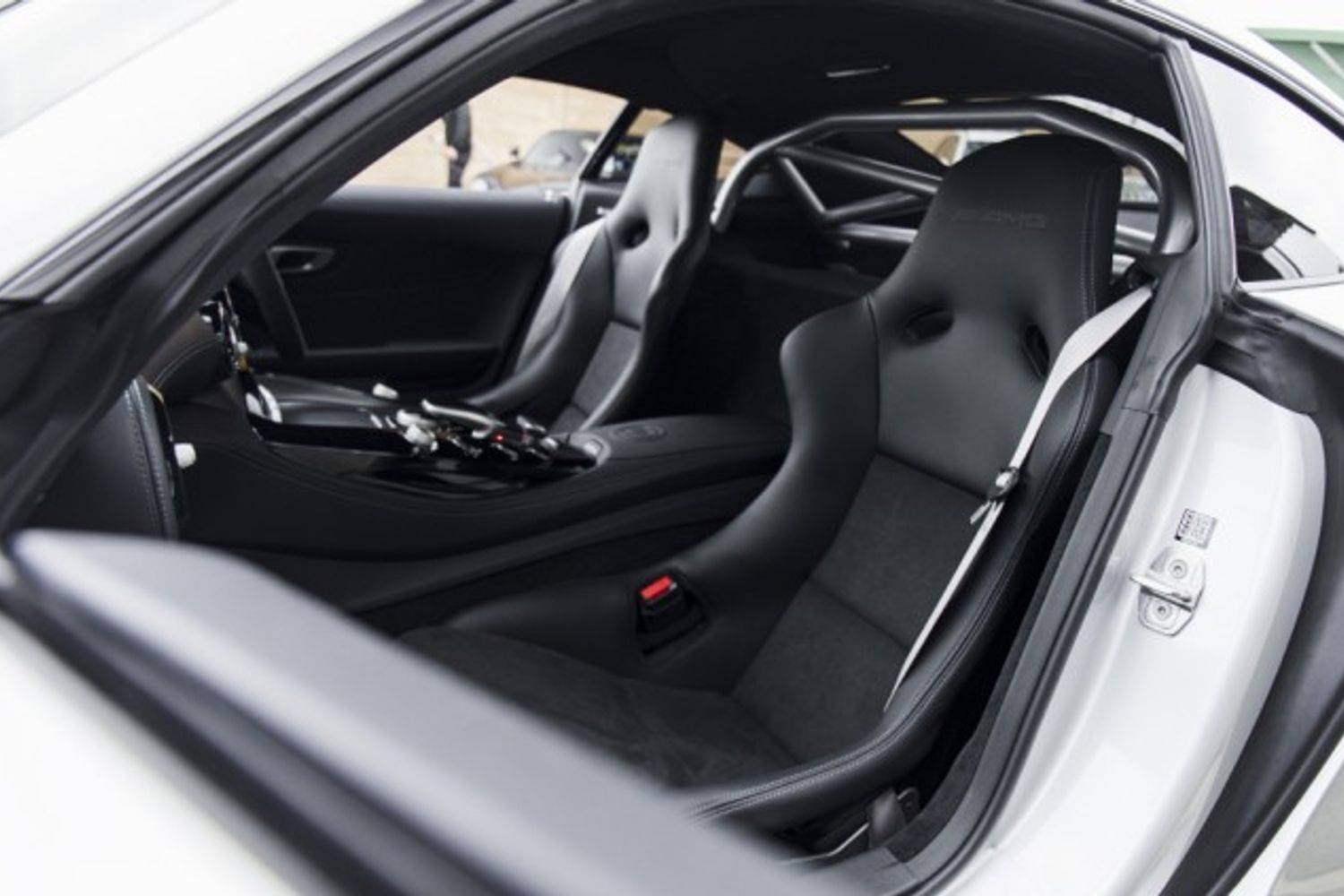 MERCEDES-BENZ AMG GT 4.0 AMG GT R PREMIUM 2DR AUTOMATIC