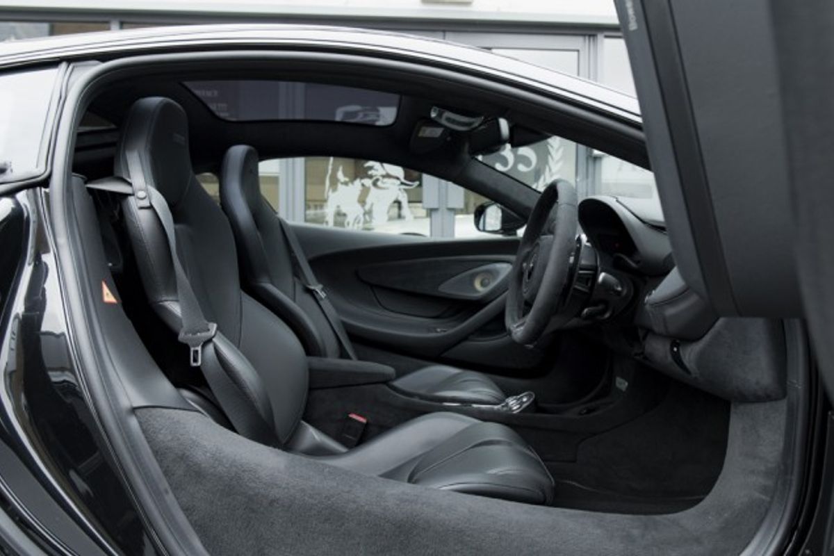 MCLAREN 570GT COUPE 3.8 V8 SSG 2DR SEMI AUTOMATIC