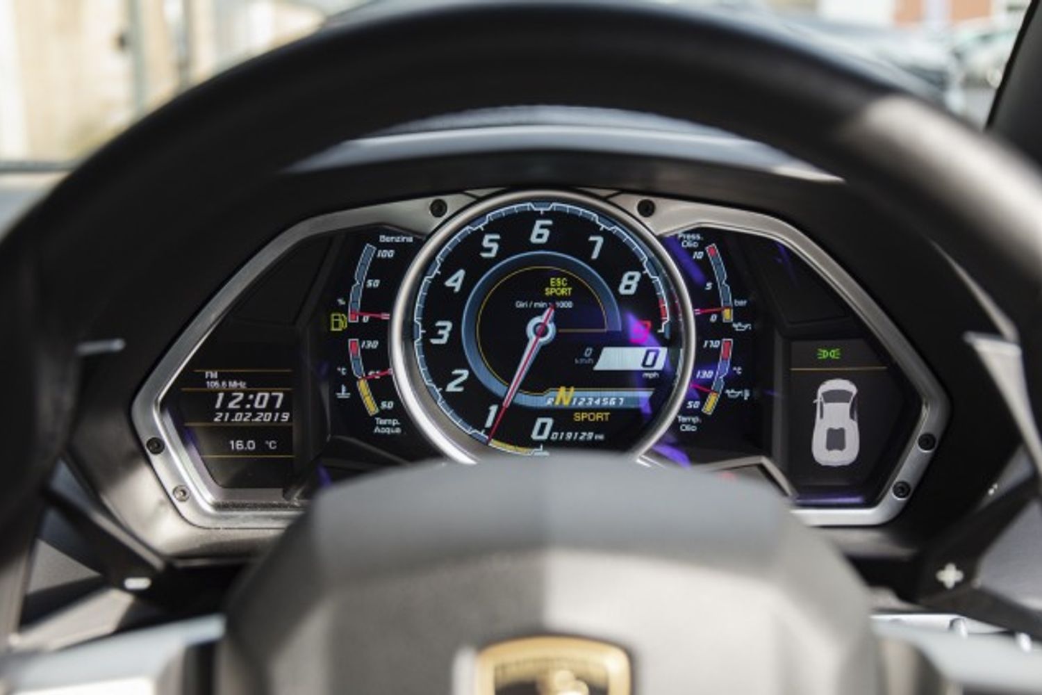 LAMBORGHINI AVENTADOR COUPE 6.5 V12 2DR SEMI AUTOMATIC