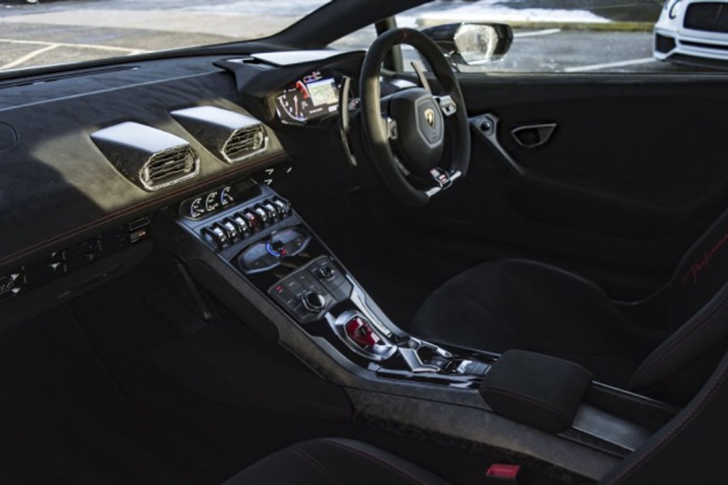 LAMBORGHINI HURACAN COUPE 5.2 LP 640-4 PERFORMANTE 2DR SEMI AUTOMATIC