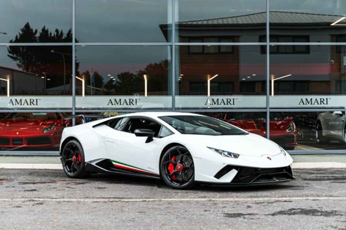 LAMBORGHINI HURACAN COUPE 5.2 LP 640-4 PERFORMANTE 2DR SEMI AUTOMATIC