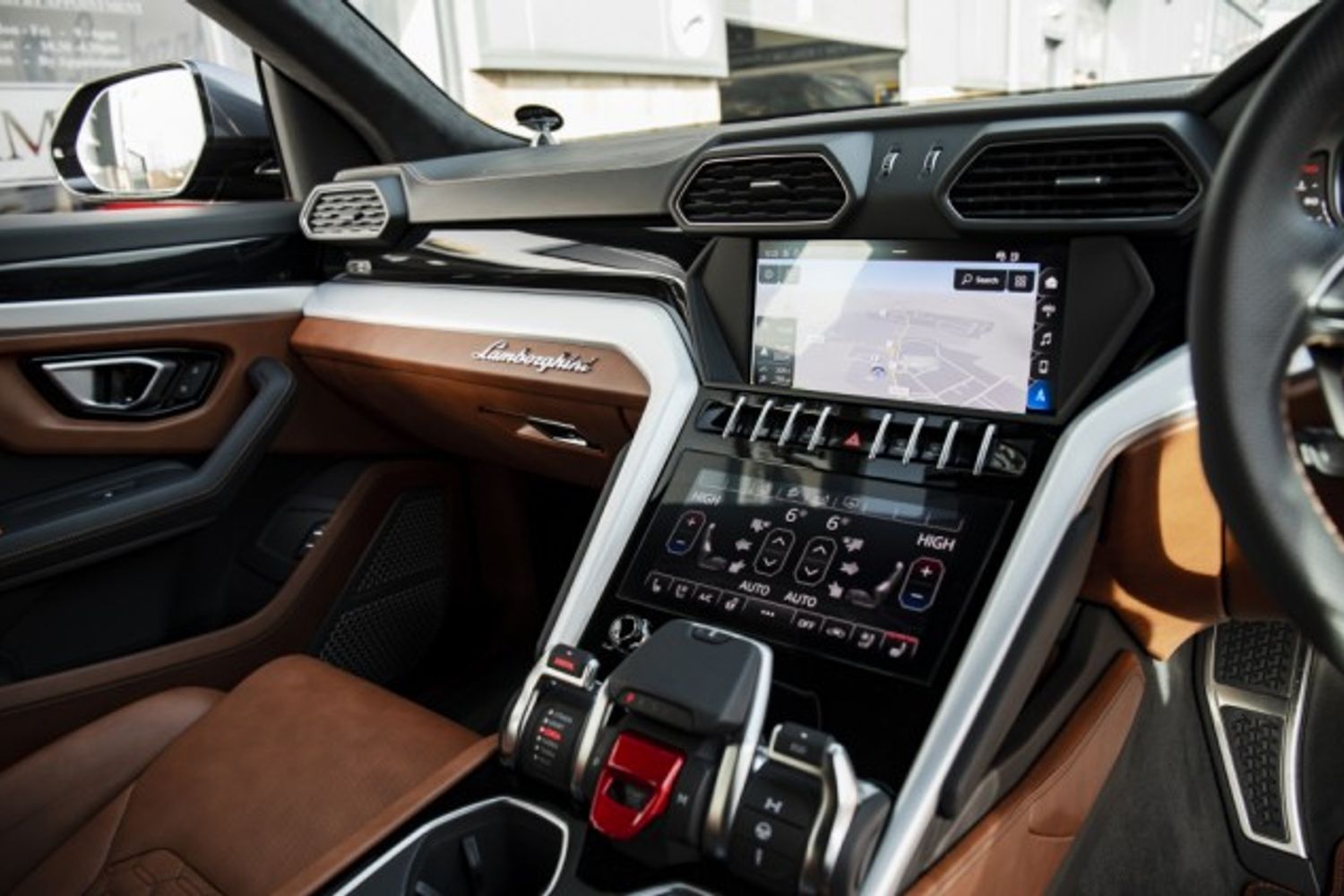 LAMBORGHINI URUS ESTATE 4.0 V8 5DR AUTOMATIC