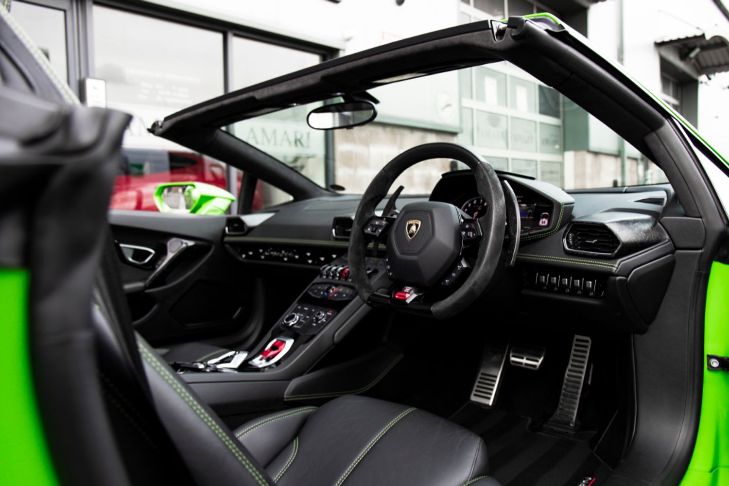 LAMBORGHINI HURACAN CONVERTIBLE 5.2 LP 610-4 SPYDER 2DR SEMI AUTOMATIC
