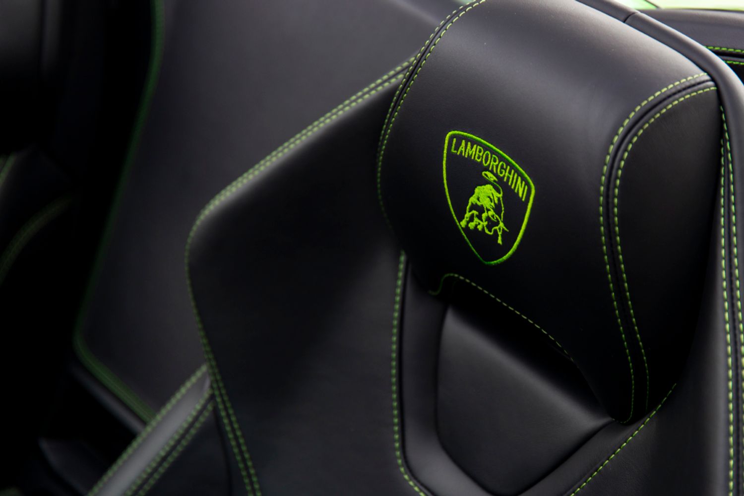 LAMBORGHINI HURACAN CONVERTIBLE 5.2 LP 610-4 SPYDER 2DR SEMI AUTOMATIC