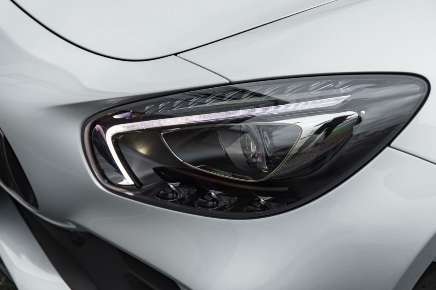 MERCEDES-BENZ AMG GT 4.0 AMG GT R PREMIUM 2DR AUTOMATIC