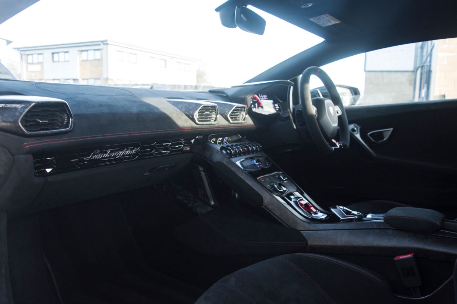 LAMBORGHINI HURACAN COUPE 5.2 LP 640-4 PERFORMANTE 2DR SEMI AUTOMATIC