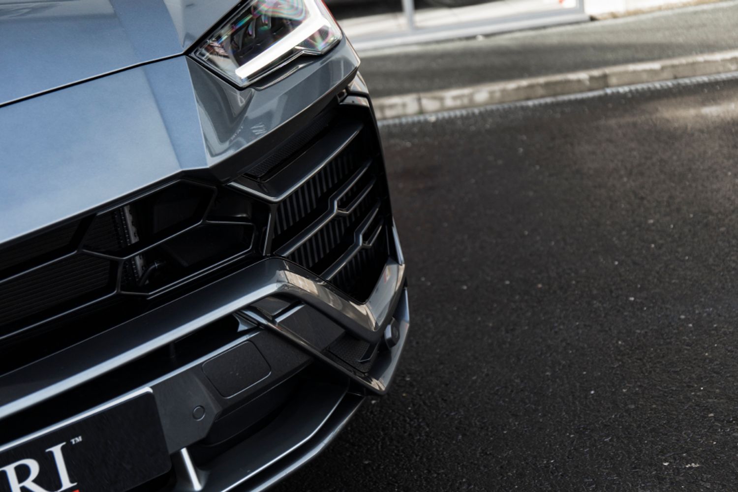 LAMBORGHINI URUS ESTATE 4.0 V8 5DR AUTOMATIC