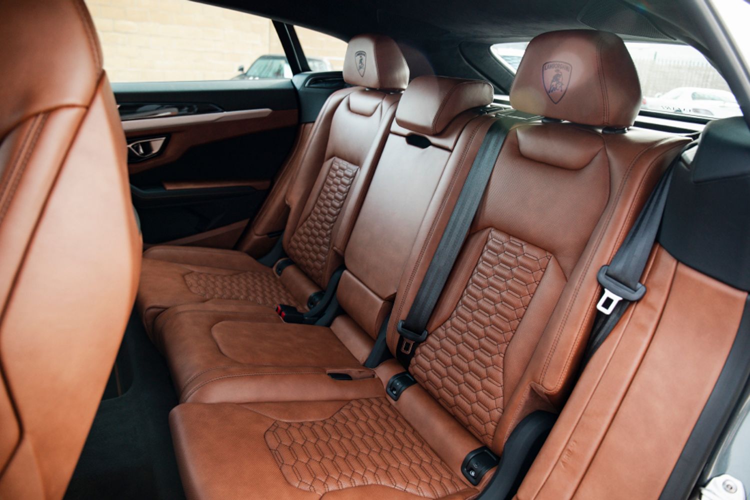 LAMBORGHINI URUS ESTATE 4.0 V8 5DR AUTOMATIC
