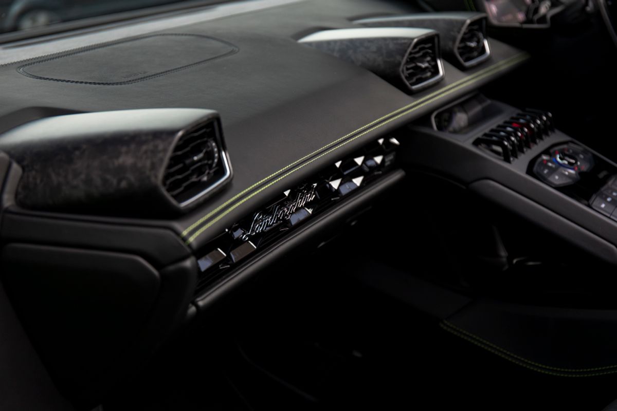 LAMBORGHINI HURACAN CONVERTIBLE 5.2 LP 610-4 SPYDER 2DR SEMI AUTOMATIC