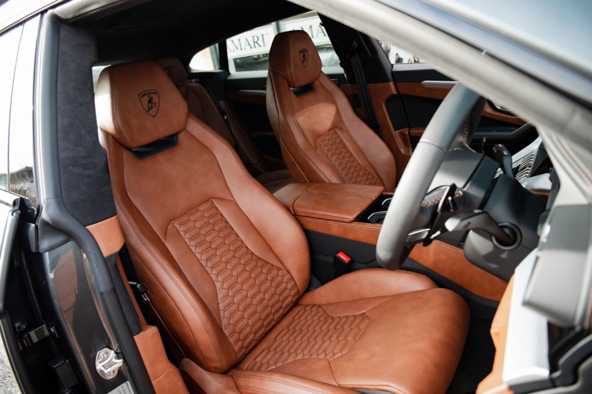 LAMBORGHINI URUS ESTATE 4.0 V8 5DR AUTOMATIC