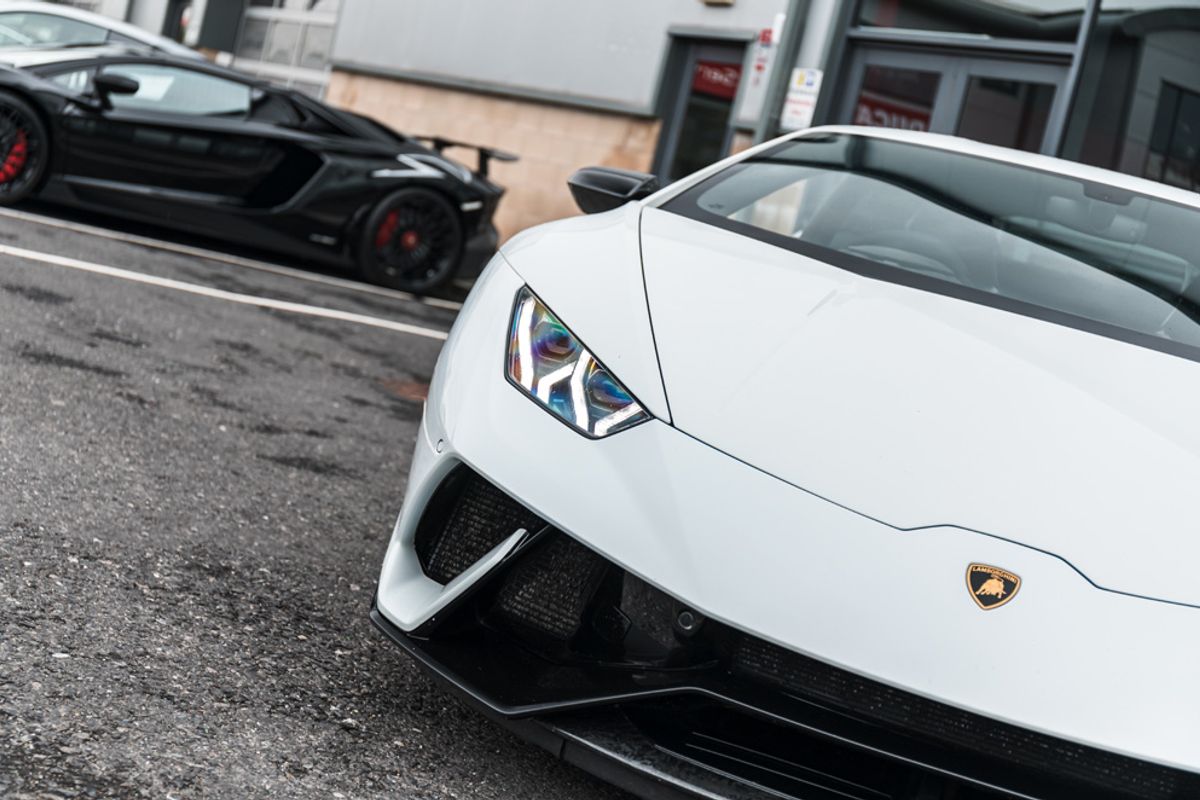LAMBORGHINI HURACAN COUPE 5.2 LP 640-4 PERFORMANTE 2DR SEMI AUTOMATIC