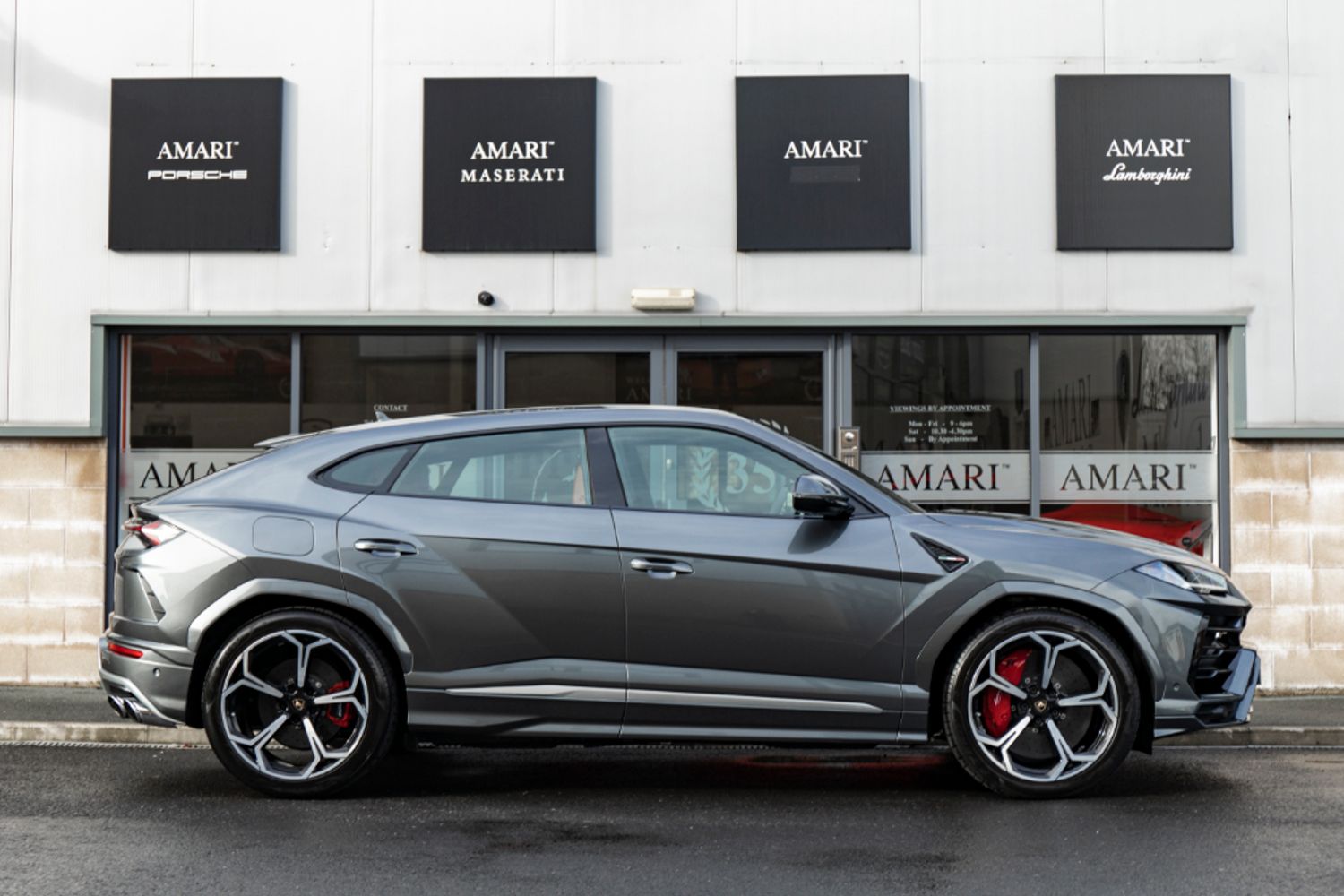 LAMBORGHINI URUS ESTATE 4.0 V8 5DR AUTOMATIC