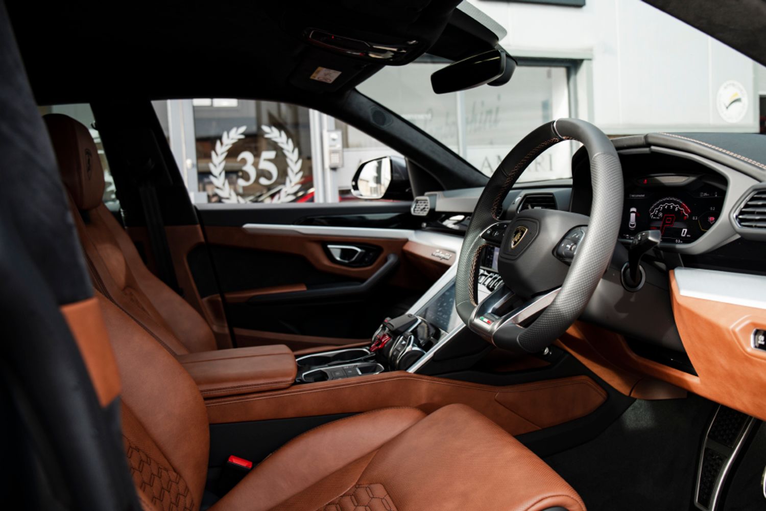 LAMBORGHINI URUS ESTATE 4.0 V8 5DR AUTOMATIC