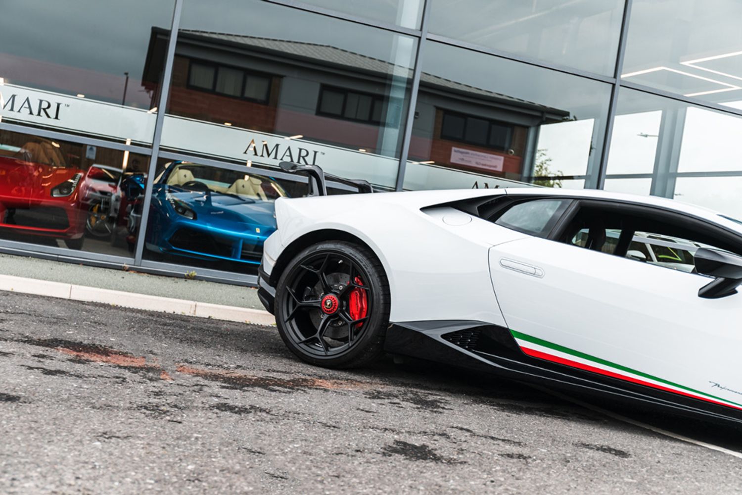 LAMBORGHINI HURACAN COUPE 5.2 LP 640-4 PERFORMANTE 2DR SEMI AUTOMATIC