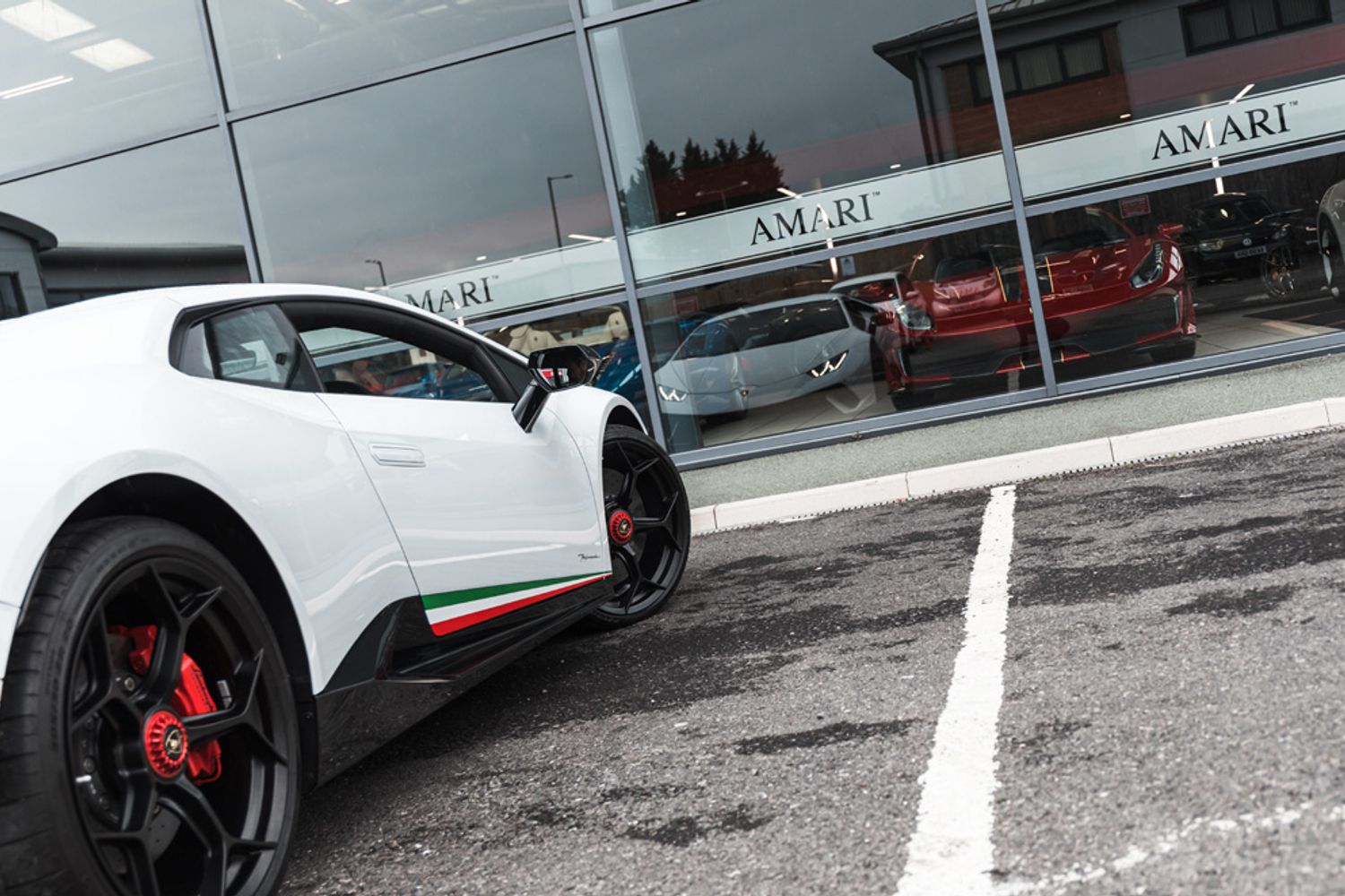 LAMBORGHINI HURACAN COUPE 5.2 LP 640-4 PERFORMANTE 2DR SEMI AUTOMATIC