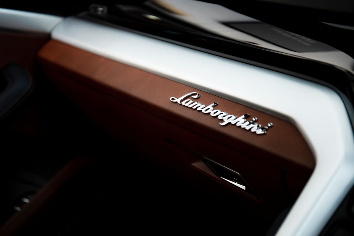 LAMBORGHINI URUS ESTATE 4.0 V8 5DR AUTOMATIC