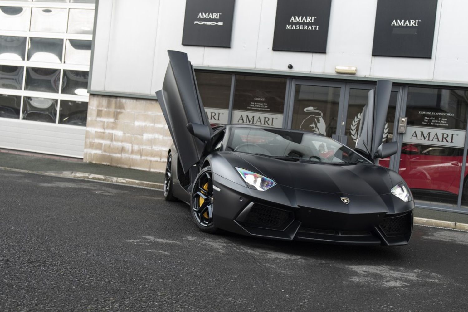 LAMBORGHINI AVENTADOR COUPE 6.5 V12 2DR SEMI AUTOMATIC