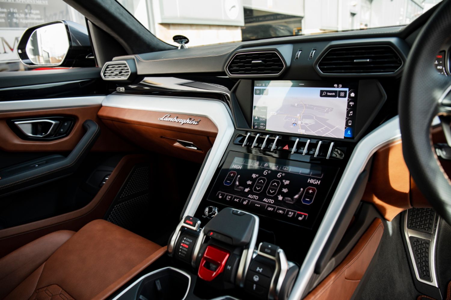 LAMBORGHINI URUS ESTATE 4.0 V8 5DR AUTOMATIC