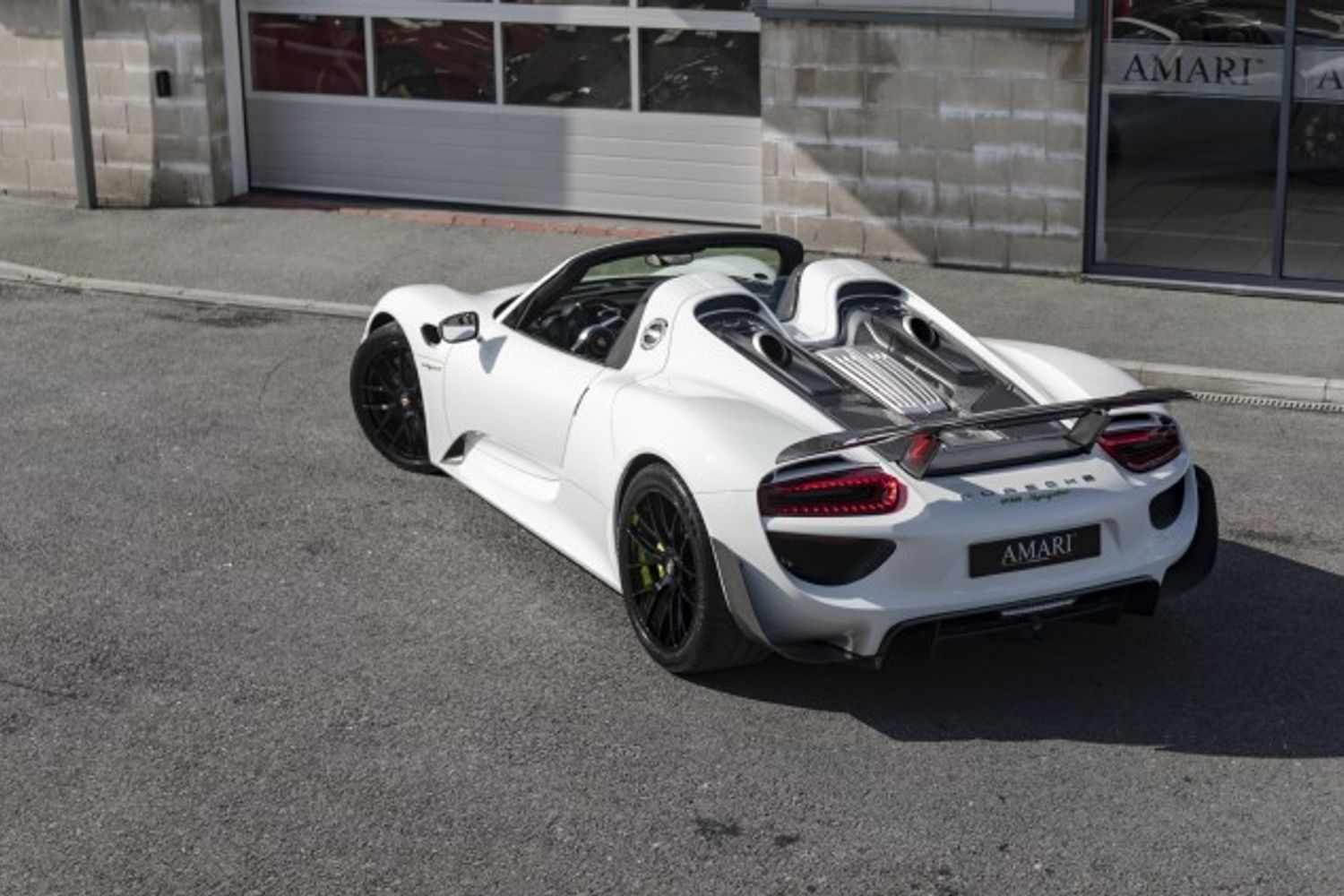 PORSCHE 918 HYBRID ELECTRIC CONVERTIBLE 4.6 SPYDER PDK 2DR SEMI AUTOMATIC