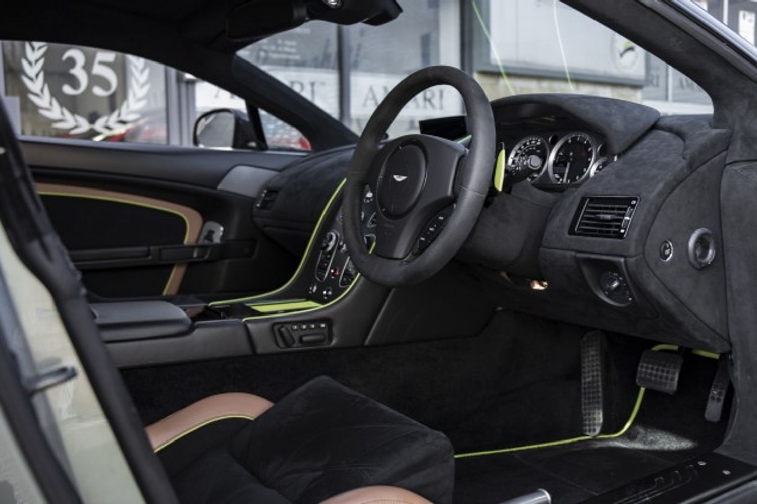 ASTON MARTIN VANTAGE HATCHBACK 4.7 AMR V8 3DR AUTOMATIC