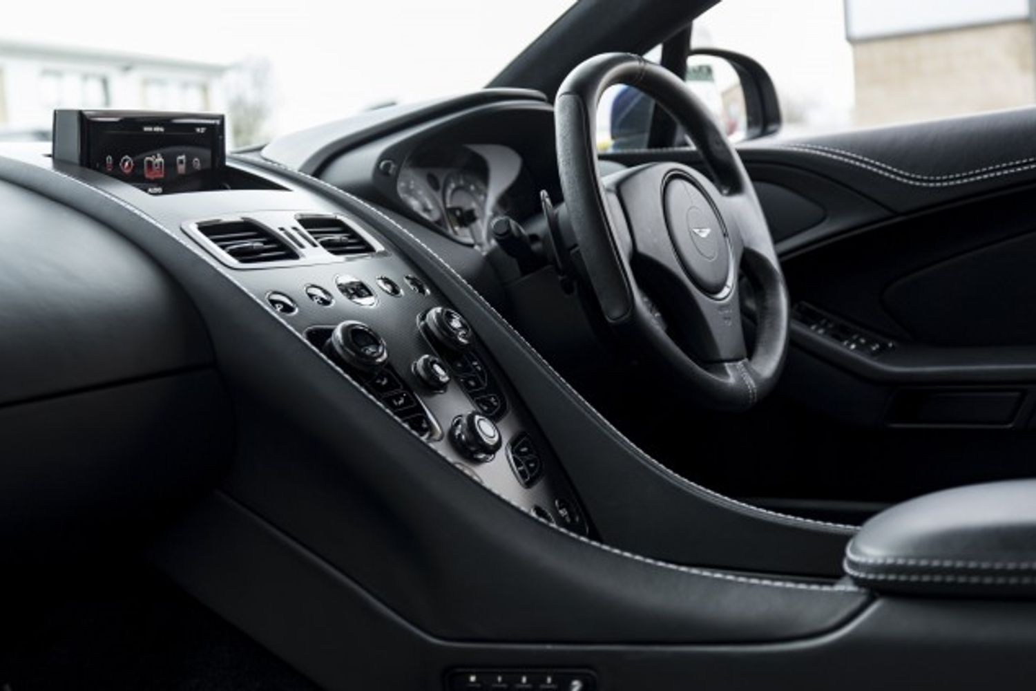 ASTON MARTIN VANQUISH COUPE 5.9 V12 2DR AUTOMATIC