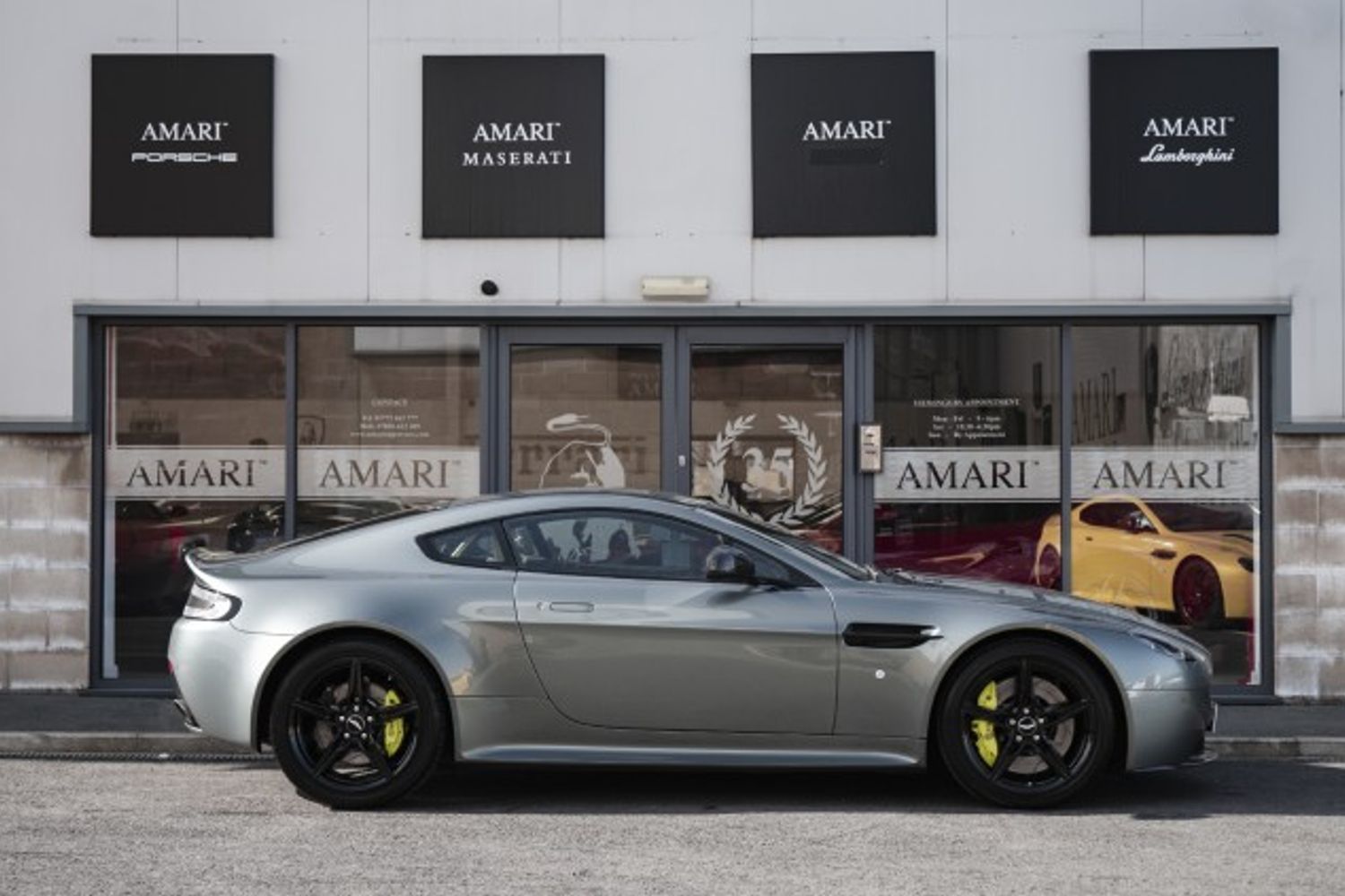 ASTON MARTIN VANTAGE HATCHBACK 4.7 AMR V8 3DR AUTOMATIC