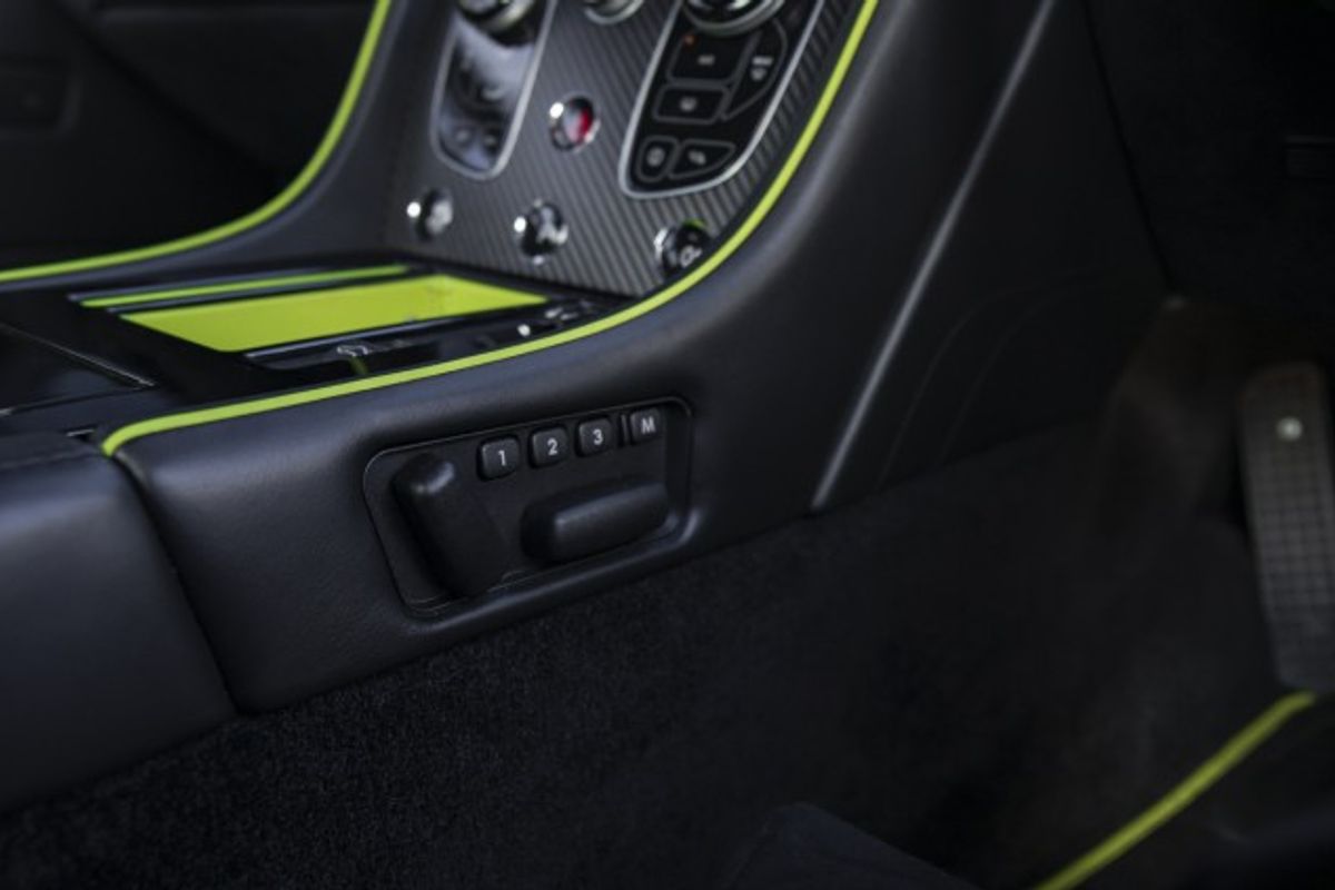 ASTON MARTIN VANTAGE HATCHBACK 4.7 AMR V8 3DR AUTOMATIC